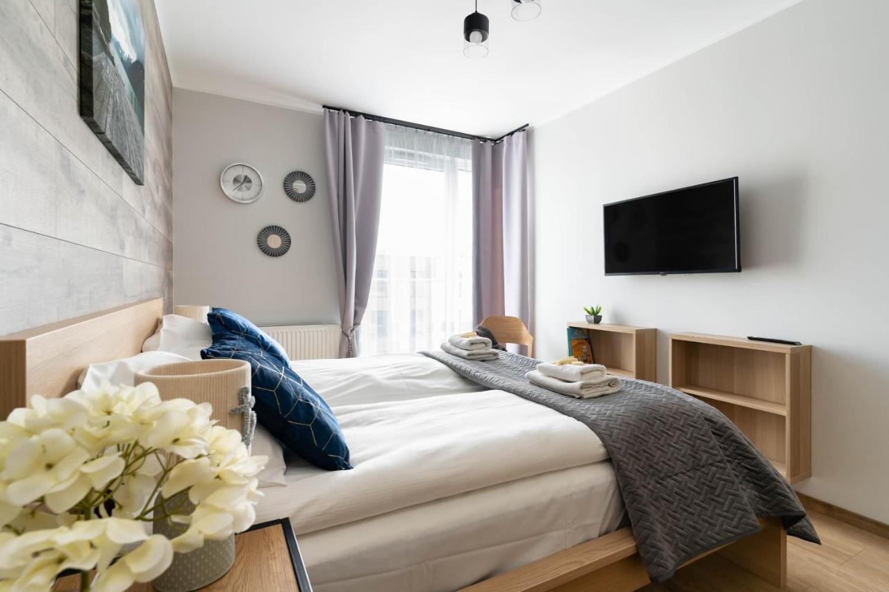 דירות גדנסק Ina Rent - Przystan Letnica מראה חיצוני תמונה