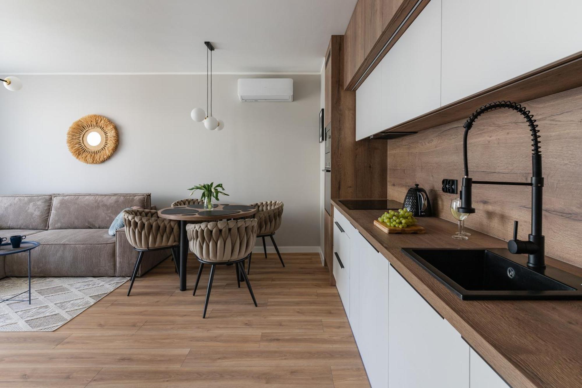 דירות גדנסק Ina Rent - Przystan Letnica מראה חיצוני תמונה