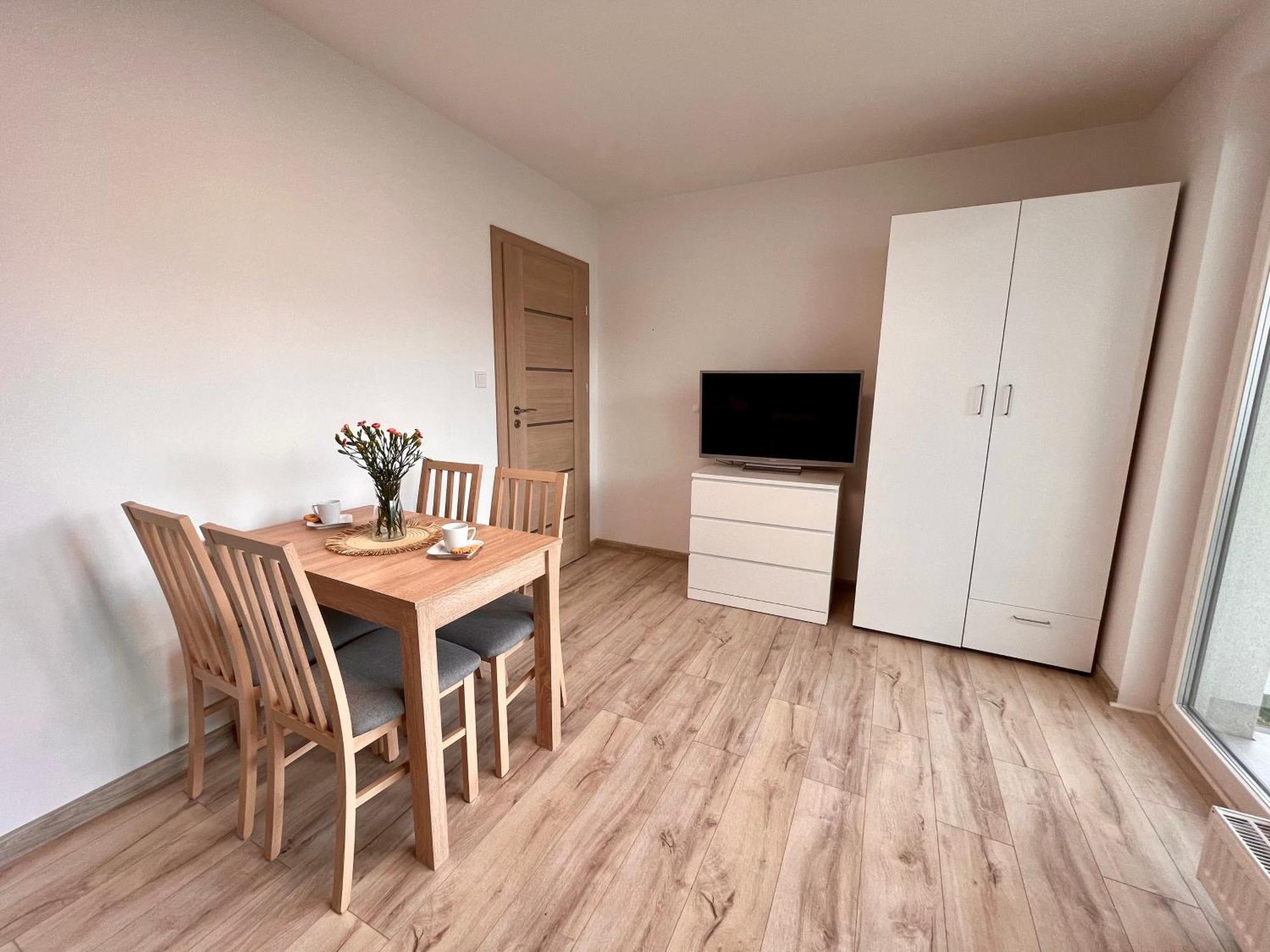 דירות גדנסק Ina Rent - Przystan Letnica מראה חיצוני תמונה